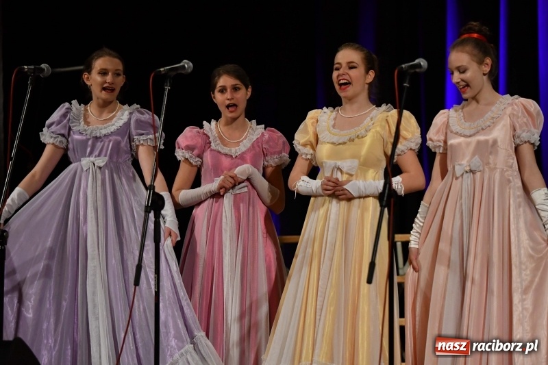 Zdjęcie w galerii na portalu naszraciborz.pl: XV edycja Festiwalu Pieśni Stanisława Moniuszki w Raciborzu  wiadomości z regionu