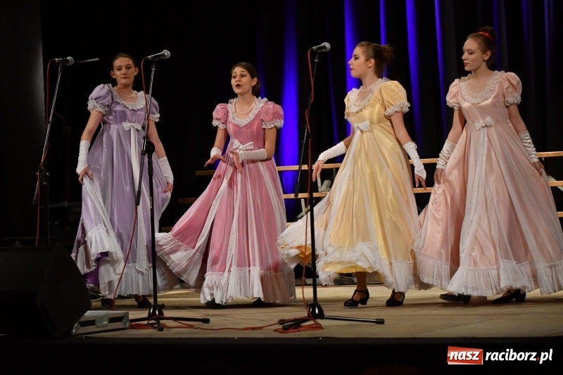 Zdjęcie w galerii na portalu naszraciborz.pl: XV edycja Festiwalu Pieśni Stanisława Moniuszki w Raciborzu  wiadomości z regionu