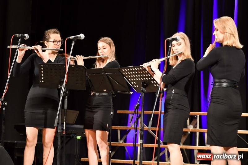 Zdjęcie w galerii na portalu naszraciborz.pl: XV edycja Festiwalu Pieśni Stanisława Moniuszki w Raciborzu  wiadomości z regionu