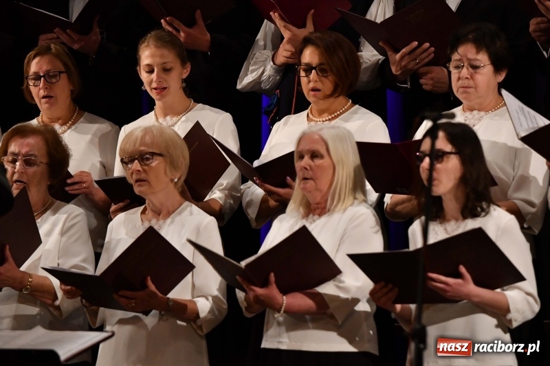 Zdjęcie w galerii na portalu naszraciborz.pl: XV edycja Festiwalu Pieśni Stanisława Moniuszki w Raciborzu  wiadomości z regionu