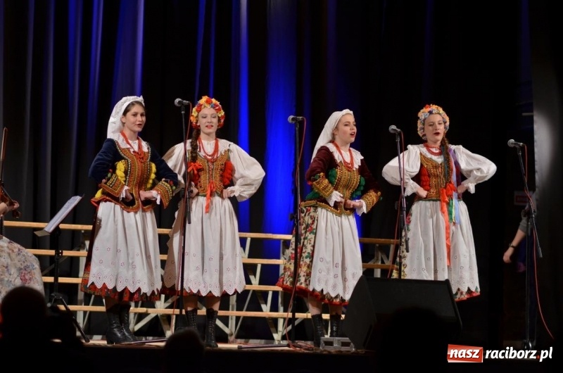 Zdjęcie w galerii na portalu naszraciborz.pl: XV edycja Festiwalu Pieśni Stanisława Moniuszki w Raciborzu  wiadomości z regionu