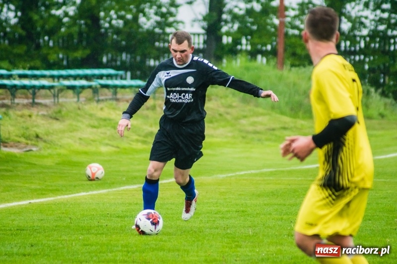Zdjęcie w galerii na portalu naszraciborz.pl: C klasowe derby rezerw dla Owsiszcz [FOTO] wiadomości z regionu