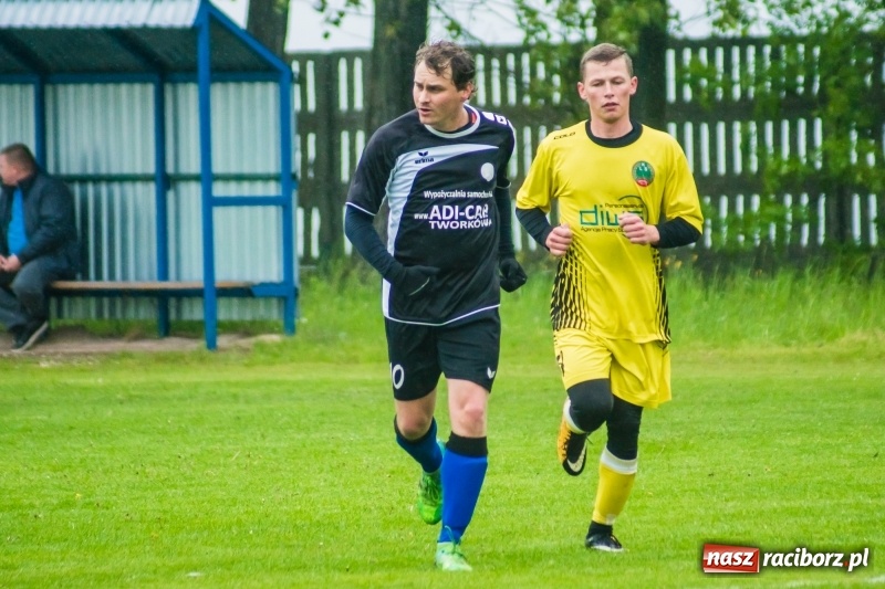 Zdjęcie w galerii na portalu naszraciborz.pl: C klasowe derby rezerw dla Owsiszcz [FOTO] wiadomości z regionu