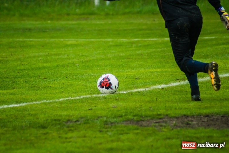 Zdjęcie w galerii na portalu naszraciborz.pl: C klasowe derby rezerw dla Owsiszcz [FOTO] wiadomości z regionu