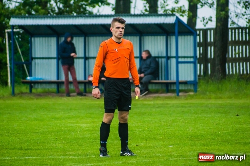 Zdjęcie w galerii na portalu naszraciborz.pl: C klasowe derby rezerw dla Owsiszcz [FOTO] wiadomości z regionu