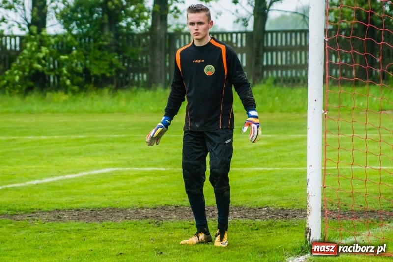 Zdjęcie w galerii na portalu naszraciborz.pl: C klasowe derby rezerw dla Owsiszcz [FOTO] wiadomości z regionu