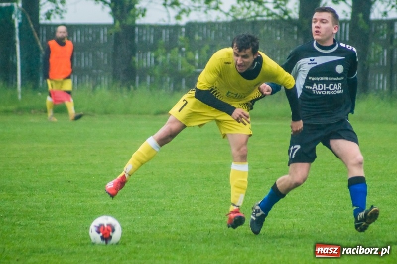 Zdjęcie w galerii na portalu naszraciborz.pl: C klasowe derby rezerw dla Owsiszcz [FOTO] wiadomości z regionu