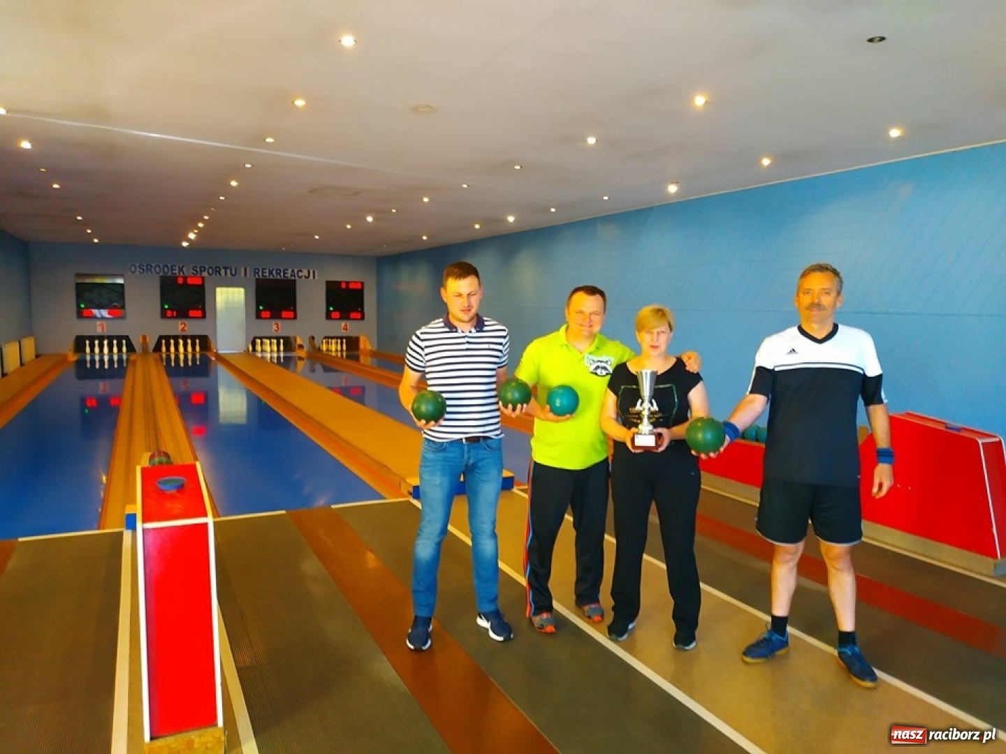 Zdjęcie w galerii na portalu naszraciborz.pl: Kręglarska rywalizacja o puchar dyrektora OSiR za nami wiadomości z regionu
