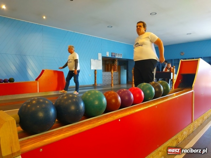 Zdjęcie w galerii na portalu naszraciborz.pl: Kręglarska rywalizacja o puchar dyrektora OSiR za nami wiadomości z regionu