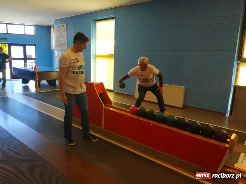 Zdjęcie w galerii na portalu naszraciborz.pl: Kręglarska rywalizacja o puchar dyrektora OSiR za nami wiadomości z regionu