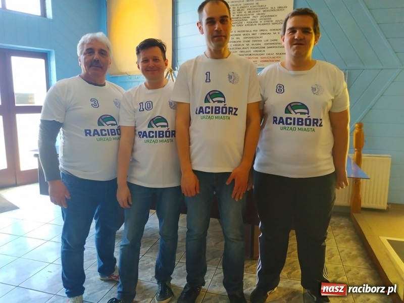 Zdjęcie w galerii na portalu naszraciborz.pl: Kręglarska rywalizacja o puchar dyrektora OSiR za nami wiadomości z regionu