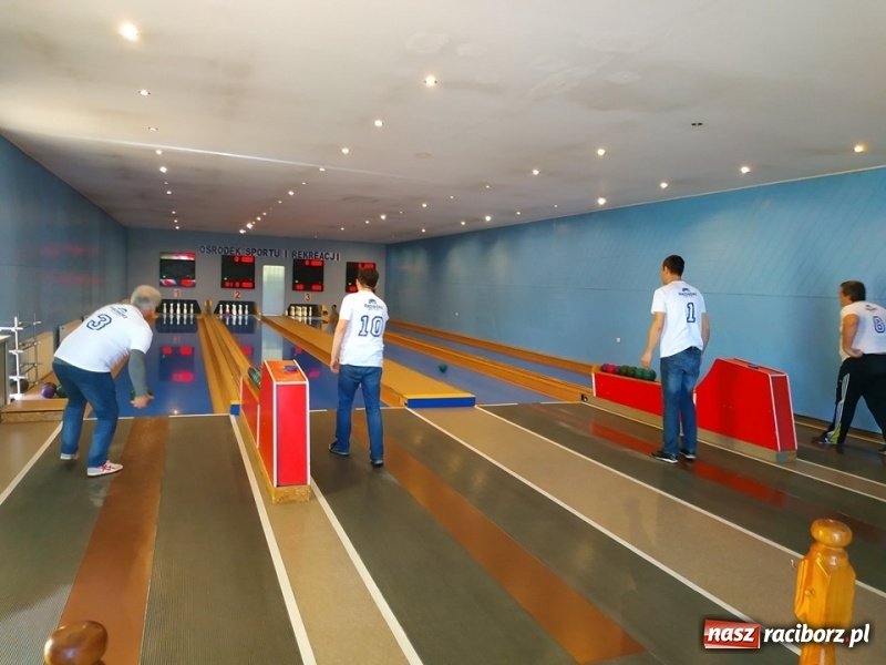 Zdjęcie w galerii na portalu naszraciborz.pl: Kręglarska rywalizacja o puchar dyrektora OSiR za nami wiadomości z regionu
