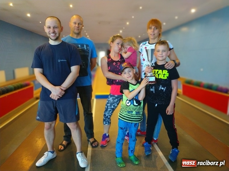 Zdjęcie w galerii na portalu naszraciborz.pl: Kręglarska rywalizacja o puchar dyrektora OSiR za nami wiadomości z regionu