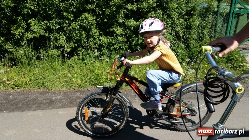 Zdjęcie w galerii na portalu naszraciborz.pl: Sobota na dwóch kółkach z raciborską biblioteką wiadomości z regionu