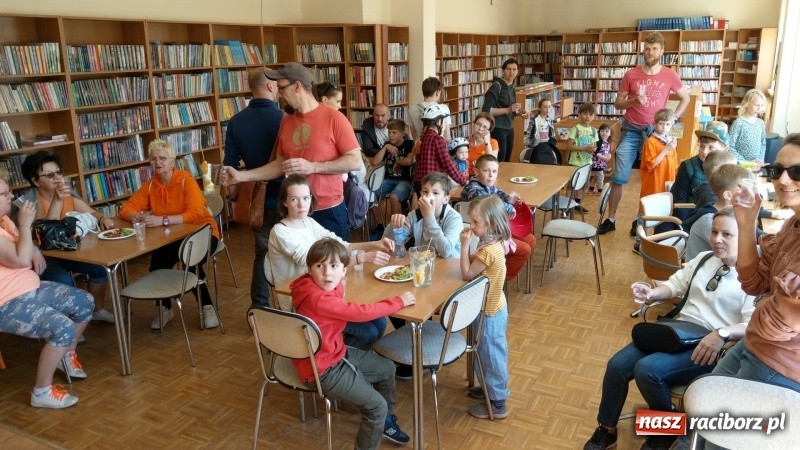 Zdjęcie w galerii na portalu naszraciborz.pl: Sobota na dwóch kółkach z raciborską biblioteką wiadomości z regionu