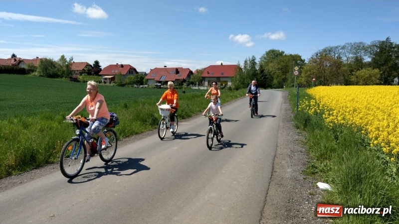 Zdjęcie w galerii na portalu naszraciborz.pl: Sobota na dwóch kółkach z raciborską biblioteką wiadomości z regionu