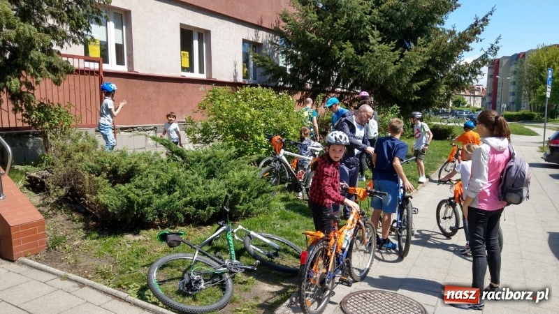 Zdjęcie w galerii na portalu naszraciborz.pl: Sobota na dwóch kółkach z raciborską biblioteką wiadomości z regionu