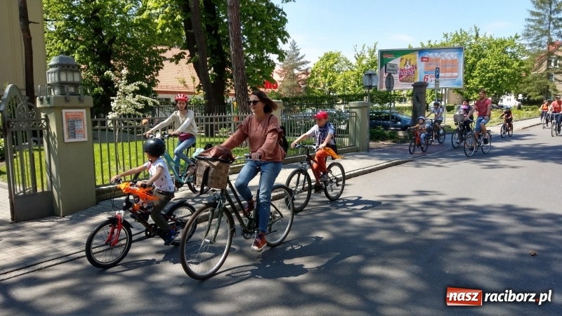 Zdjęcie w galerii na portalu naszraciborz.pl: Sobota na dwóch kółkach z raciborską biblioteką wiadomości z regionu