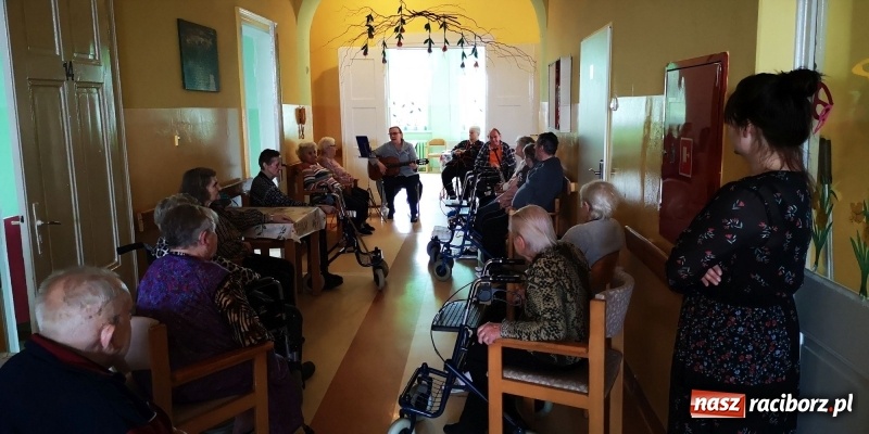 Zdjęcie w galerii na portalu naszraciborz.pl: Najważniejsza w życiu człowieka jest nadzieja wiadomości z regionu