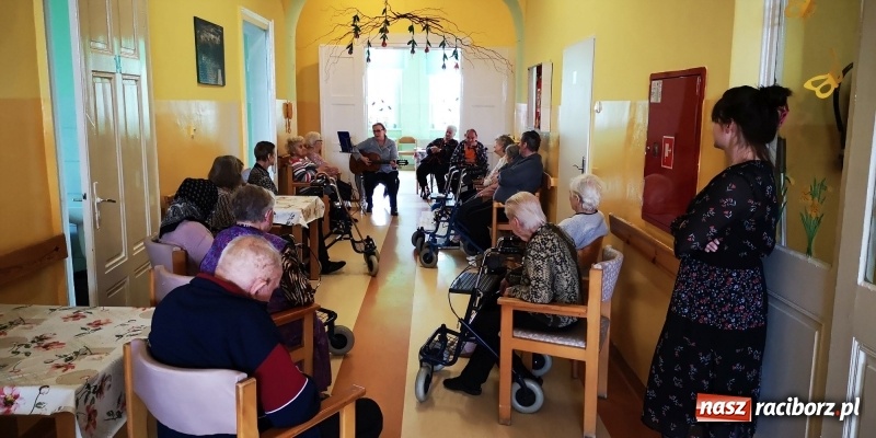 Zdjęcie w galerii na portalu naszraciborz.pl: Najważniejsza w życiu człowieka jest nadzieja wiadomości z regionu