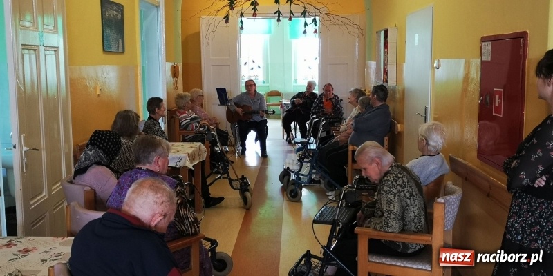 Zdjęcie w galerii na portalu naszraciborz.pl: Najważniejsza w życiu człowieka jest nadzieja wiadomości z regionu