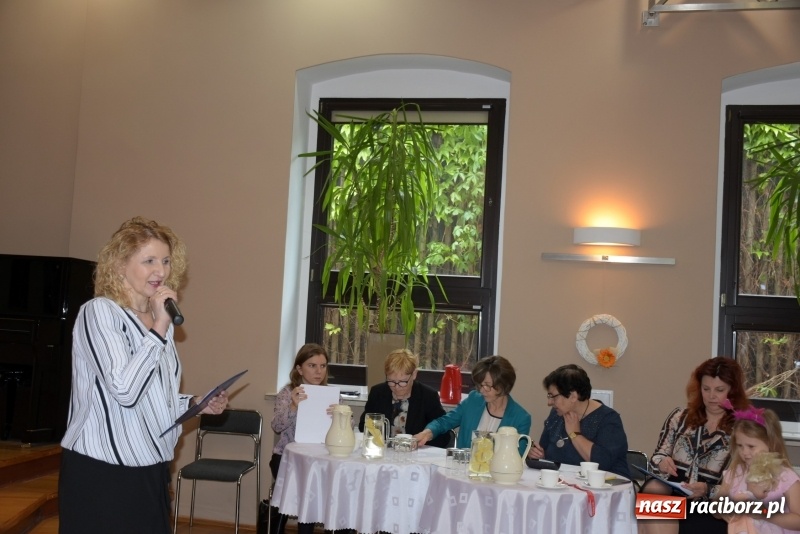 Zdjęcie w galerii na portalu naszraciborz.pl: Młode talenty na scenie w Tworkowie  wiadomości z regionu