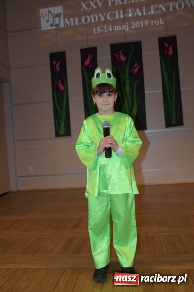 Zdjęcie w galerii na portalu naszraciborz.pl: Młode talenty na scenie w Tworkowie  wiadomości z regionu