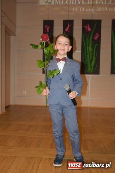 Zdjęcie w galerii na portalu naszraciborz.pl: Młode talenty na scenie w Tworkowie  wiadomości z regionu