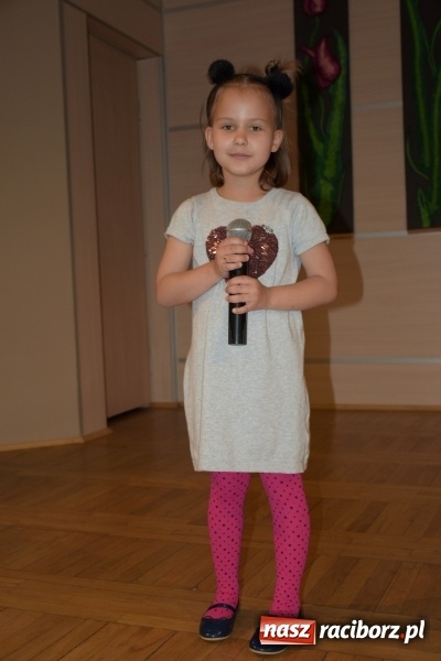 Zdjęcie w galerii na portalu naszraciborz.pl: Młode talenty na scenie w Tworkowie  wiadomości z regionu