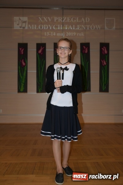 Zdjęcie w galerii na portalu naszraciborz.pl: Młode talenty na scenie w Tworkowie  wiadomości z regionu