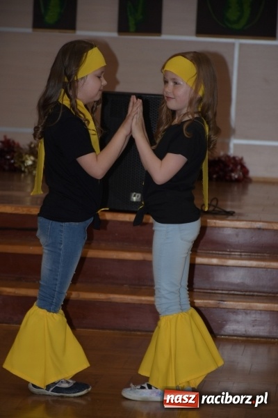 Zdjęcie w galerii na portalu naszraciborz.pl: Młode talenty na scenie w Tworkowie  wiadomości z regionu