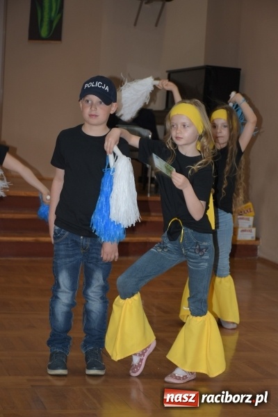 Zdjęcie w galerii na portalu naszraciborz.pl: Młode talenty na scenie w Tworkowie  wiadomości z regionu