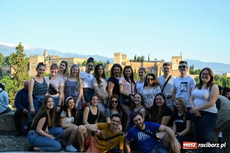 Zdjęcie w galerii na portalu naszraciborz.pl: Cel Granada. Raciborzanie na zagranicznych praktykach  wiadomości z regionu