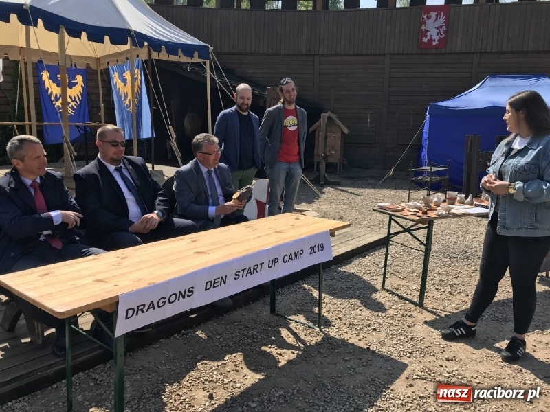 Zdjęcie w galerii na portalu naszraciborz.pl: StartUpCamp 2019. Młodzież uczyła się przedsiębiorczości w Byczynie  wiadomości z regionu