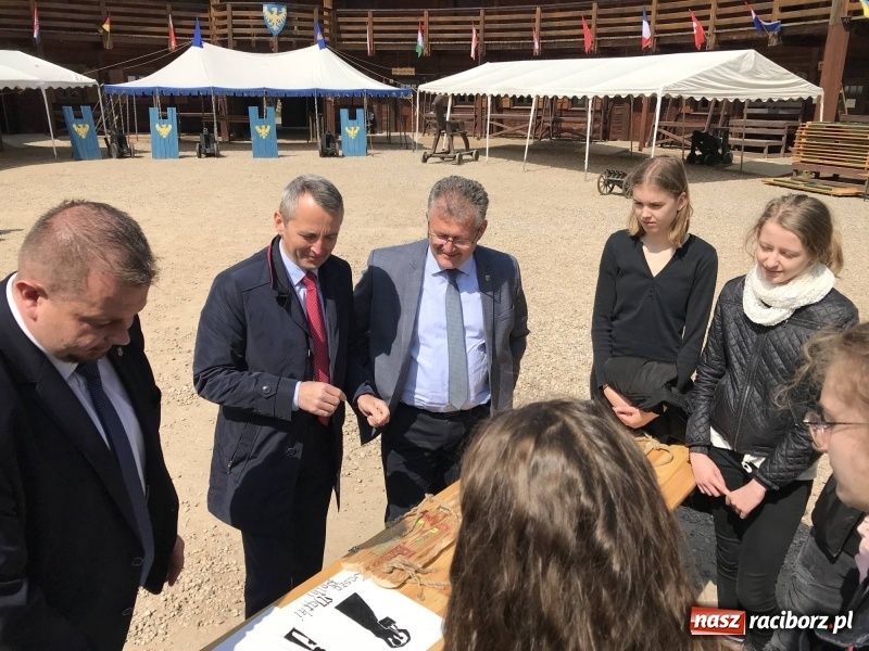 Zdjęcie w galerii na portalu naszraciborz.pl: StartUpCamp 2019. Młodzież uczyła się przedsiębiorczości w Byczynie  wiadomości z regionu