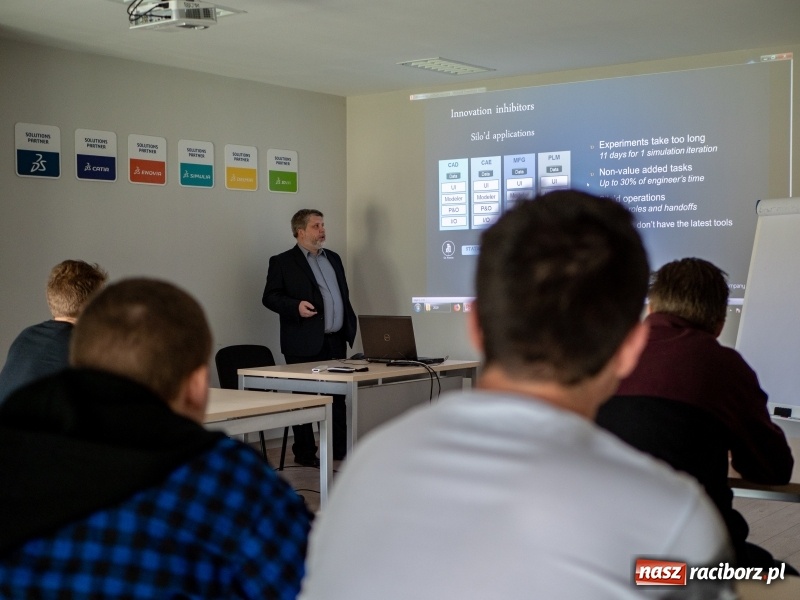 Zdjęcie w galerii na portalu naszraciborz.pl: Koltech zorganizował warsztaty VR dla studentów Automatyki i Robotyki wiadomości z regionu