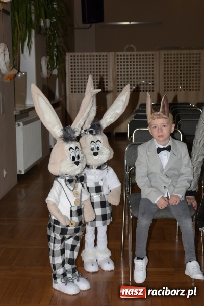 Zdjęcie w galerii na portalu naszraciborz.pl: Tańczę, śpiewam, recytuję. Tworkowski przegląd talentów  wiadomości z regionu