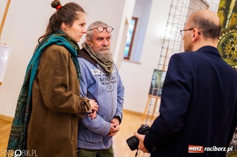 Zdjęcie w galerii na portalu naszraciborz.pl: Debiut. Wernisaż prac uczniów Liceum Plastycznego na Zamku Piastowskim wiadomości z regionu