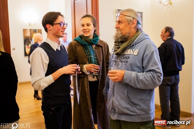 Zdjęcie w galerii na portalu naszraciborz.pl: Debiut. Wernisaż prac uczniów Liceum Plastycznego na Zamku Piastowskim wiadomości z regionu