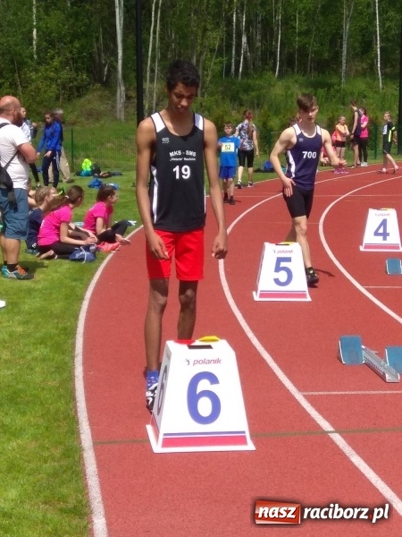 Zdjęcie w galerii na portalu naszraciborz.pl: Raciborscy lekkoatleci wkroczyli w sezon letni  wiadomości z regionu