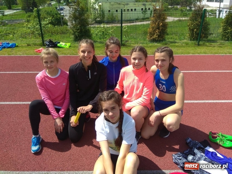 Zdjęcie w galerii na portalu naszraciborz.pl: Raciborscy lekkoatleci wkroczyli w sezon letni  wiadomości z regionu