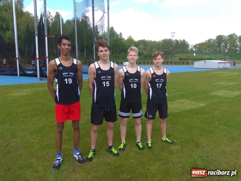 Zdjęcie w galerii na portalu naszraciborz.pl: Raciborscy lekkoatleci wkroczyli w sezon letni  wiadomości z regionu