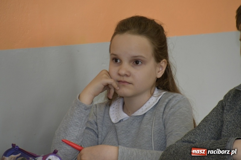 Zdjęcie w galerii na portalu naszraciborz.pl: Po raz 27. rywalizowali o tytuł Mistrza Ortografii wiadomości z regionu