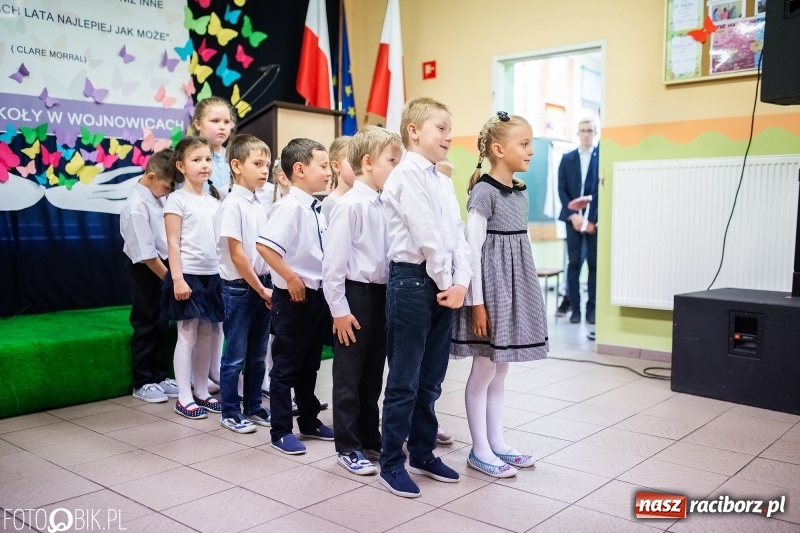 Zdjęcie w galerii na portalu naszraciborz.pl: Szkoła w Wojnowicach obchodzi 115-lecie powstania. Dziś jubilatka witała zacnych gości wiadomości z regionu