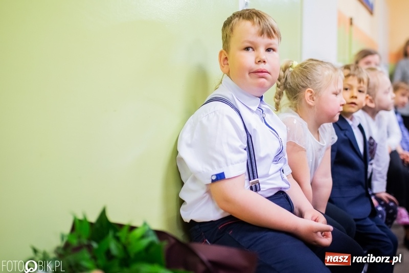 Zdjęcie w galerii na portalu naszraciborz.pl: Szkoła w Wojnowicach obchodzi 115-lecie powstania. Dziś jubilatka witała zacnych gości wiadomości z regionu