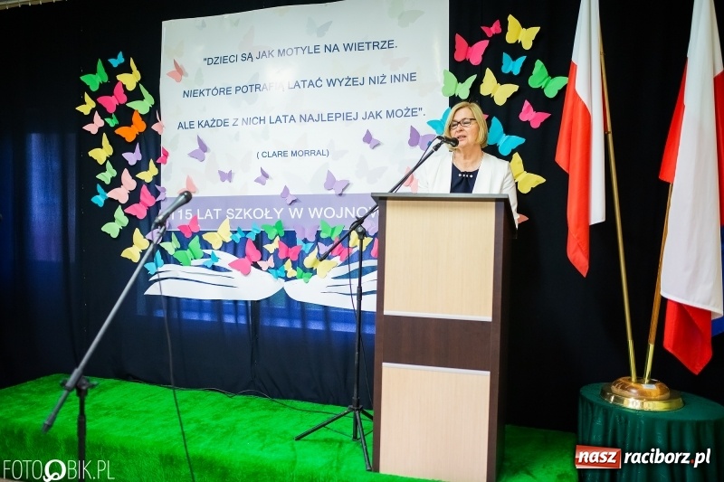 Zdjęcie w galerii na portalu naszraciborz.pl: Szkoła w Wojnowicach obchodzi 115-lecie powstania. Dziś jubilatka witała zacnych gości wiadomości z regionu