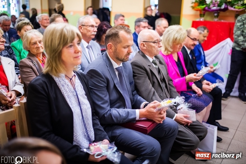 Zdjęcie w galerii na portalu naszraciborz.pl: Szkoła w Wojnowicach obchodzi 115-lecie powstania. Dziś jubilatka witała zacnych gości wiadomości z regionu
