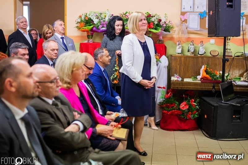 Zdjęcie w galerii na portalu naszraciborz.pl: Szkoła w Wojnowicach obchodzi 115-lecie powstania. Dziś jubilatka witała zacnych gości wiadomości z regionu
