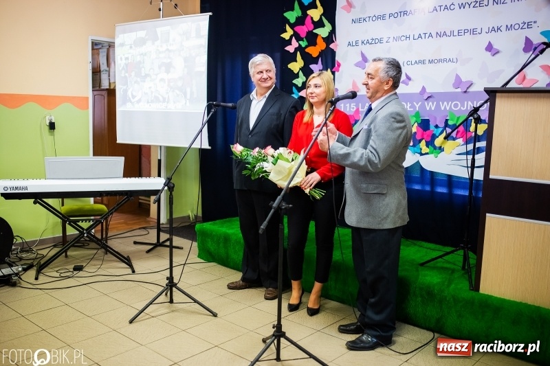 Zdjęcie w galerii na portalu naszraciborz.pl: Szkoła w Wojnowicach obchodzi 115-lecie powstania. Dziś jubilatka witała zacnych gości wiadomości z regionu