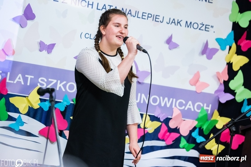 Zdjęcie w galerii na portalu naszraciborz.pl: Szkoła w Wojnowicach obchodzi 115-lecie powstania. Dziś jubilatka witała zacnych gości wiadomości z regionu